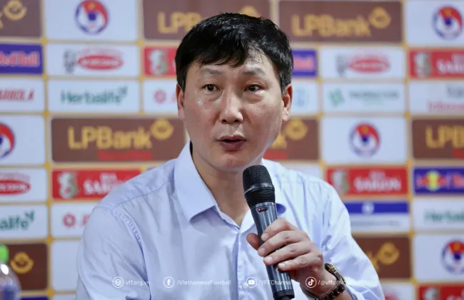 v6bet 
HLV Kim Sang Sik: “Xin cảm ơn người dân Việt Nam đã luôn đồng hành cùng đội tuyển”